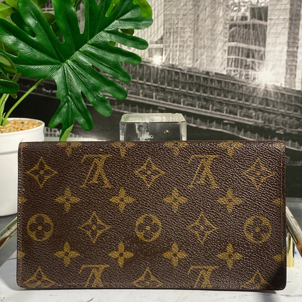 Authentic Louis Vuitton Monogram Checkbook/Phone Long Continental Wallet - Picture 8 of 17